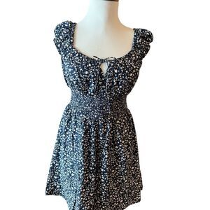Old Navy XS Navy Floral Smocked Ruffle Sleeve Mini Dress